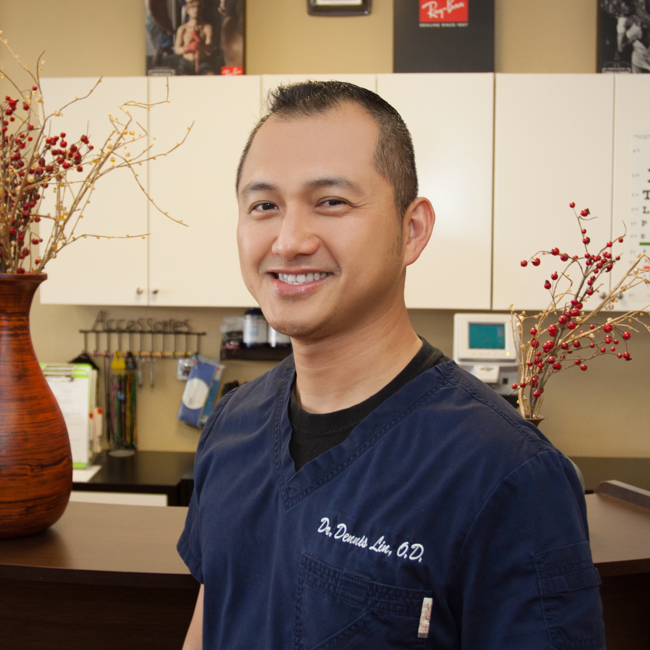 Dr. Dennis Lin | Optometrist